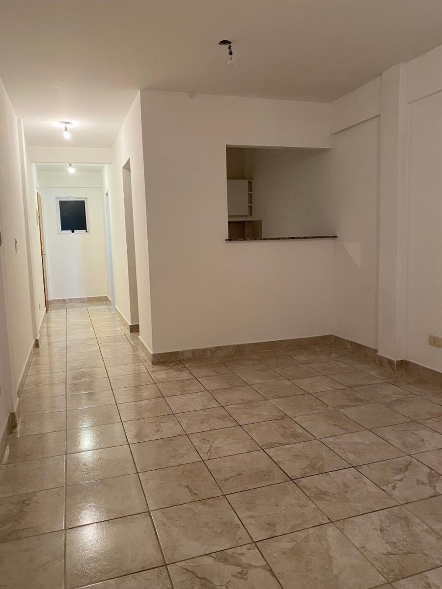 EXCELENTE DEPARTAMENTO DE UN AMBIENTE CON COCHERA — foto 3