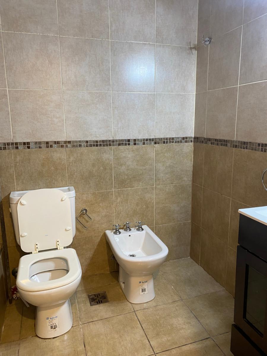 EXCELENTE DEPARTAMENTO DE UN AMBIENTE CON COCHERA — foto 5