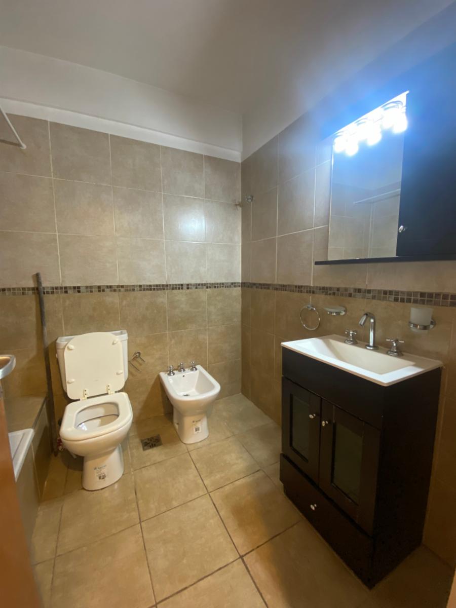 EXCELENTE DEPARTAMENTO DE UN AMBIENTE CON COCHERA — foto 6