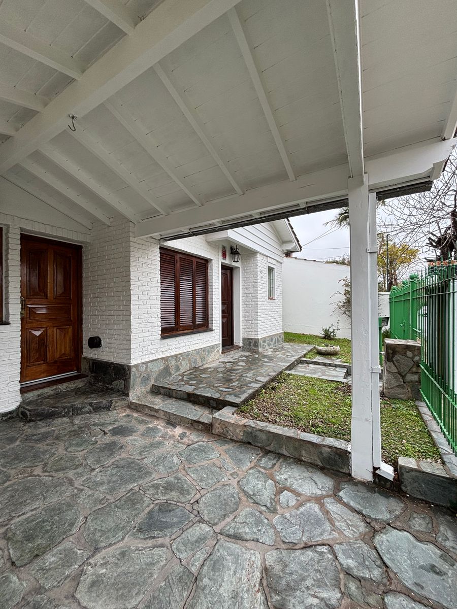 Alas Argentinas y Lilienthal, chalet sobre lote de 10 x 20 — foto 2