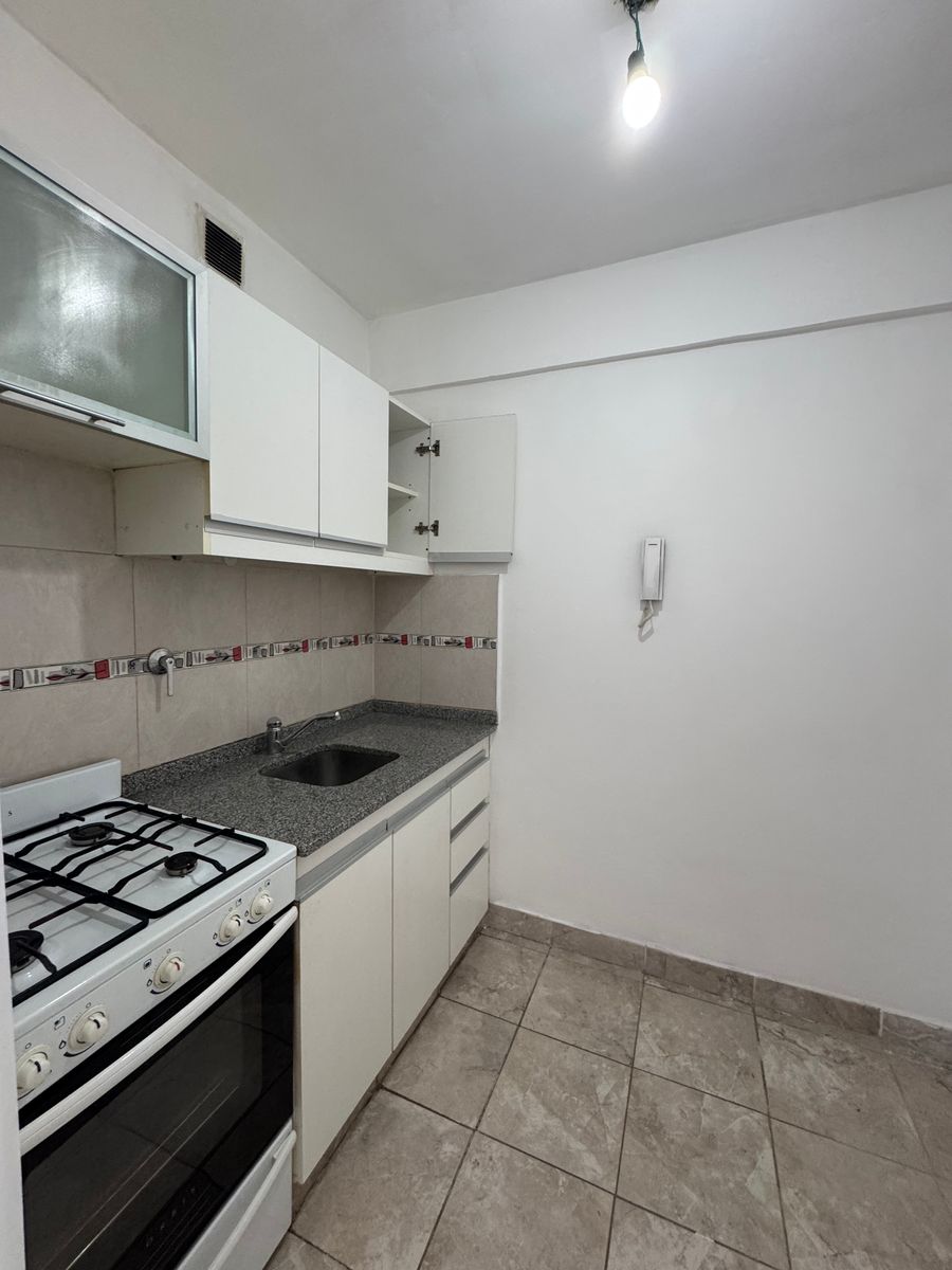 DEPARTAMENTO 2 AMBIETES, CASEROS - 4