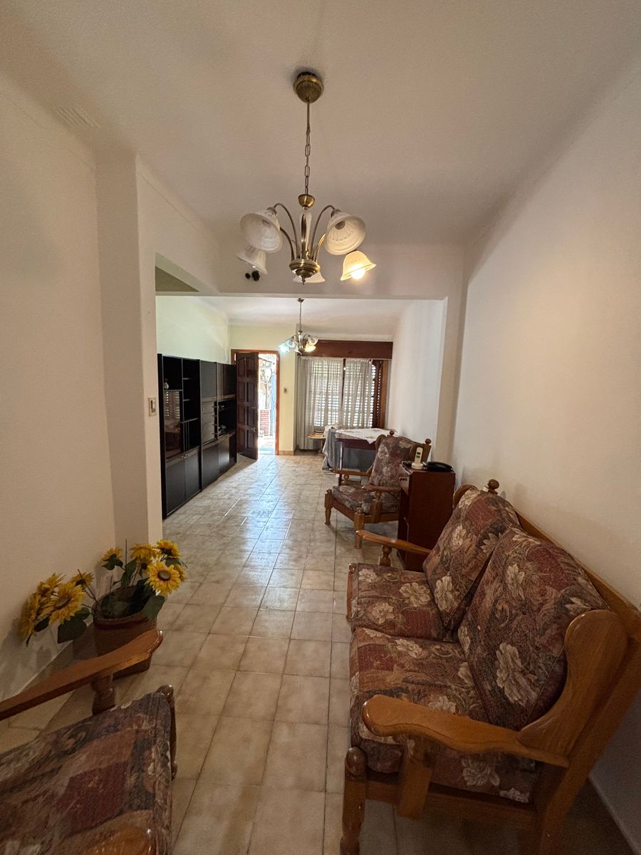 EXCELENTE CHALET EN CIUDAD JARDIN - 4