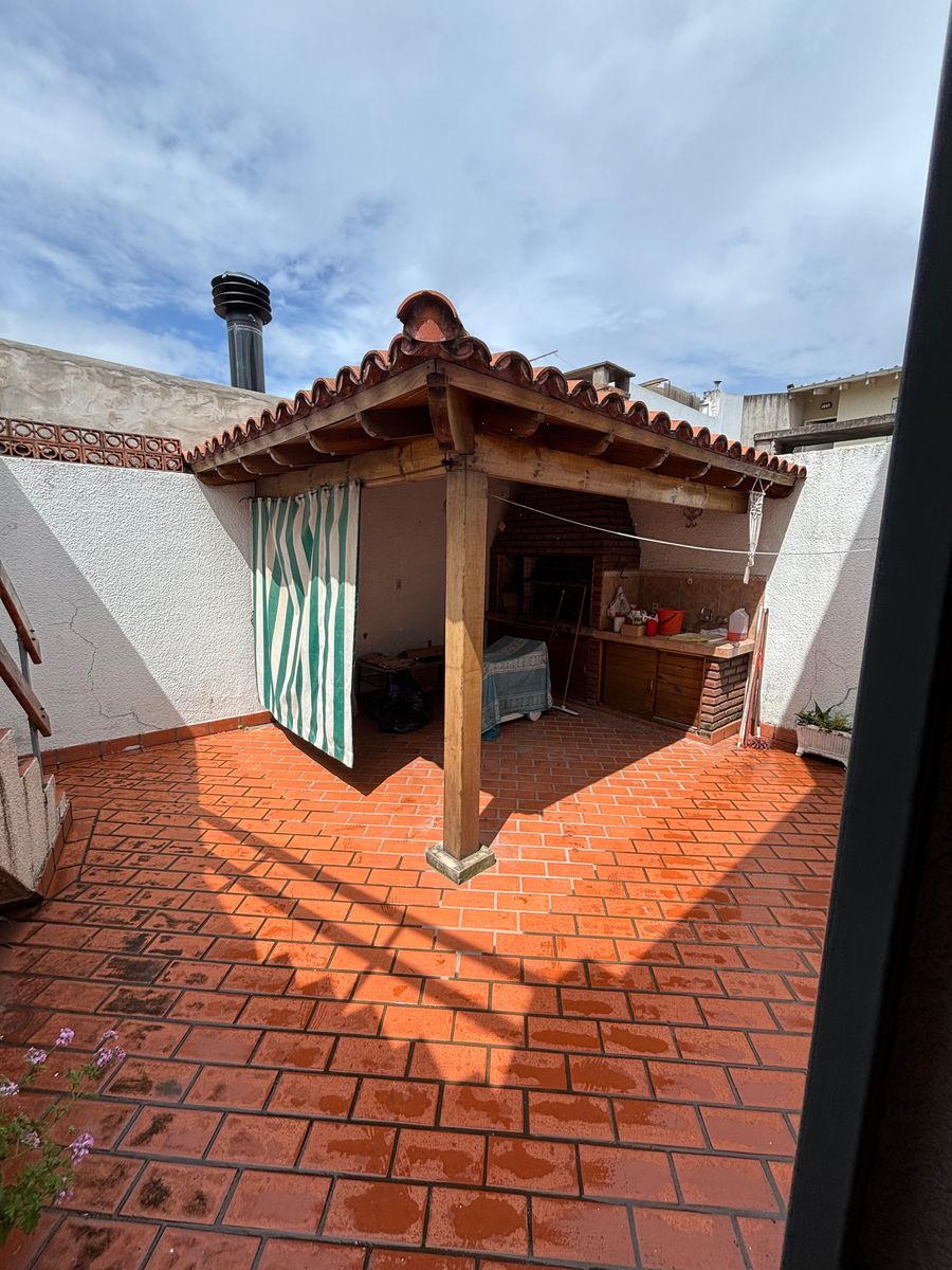 EXCELENTE CHALET EN CIUDAD JARDIN - 8