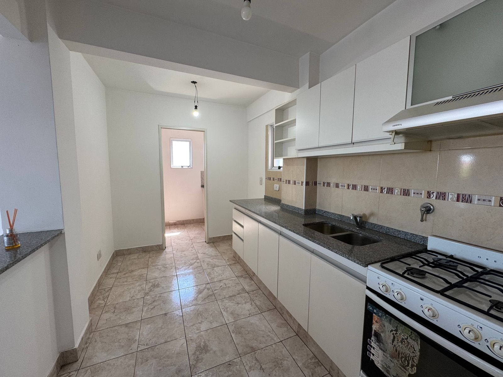 DEPARTAMENTO DE 2 AMBIENTES EN ALQUILER - 2