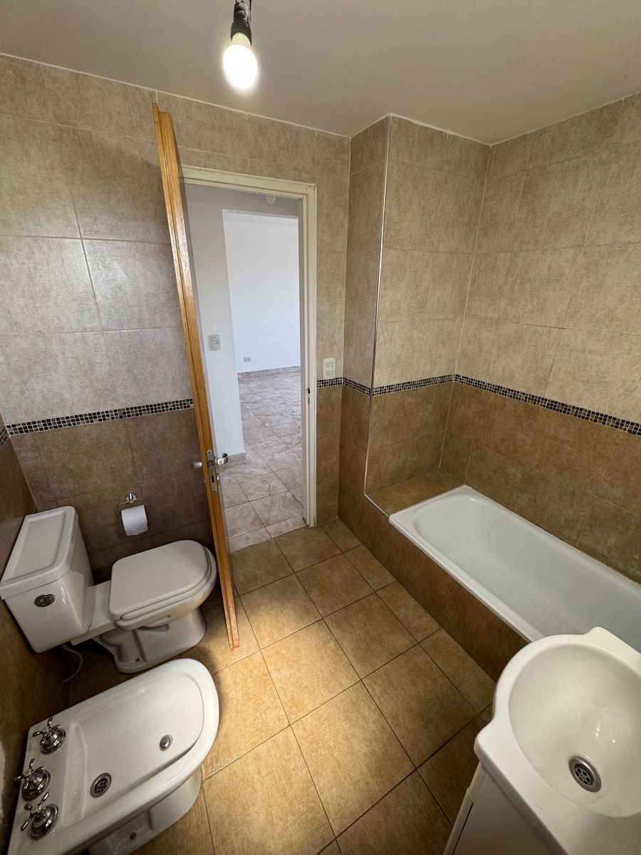 DEPARTAMENTO DE 2 AMBIENTES EN ALQUILER - 9