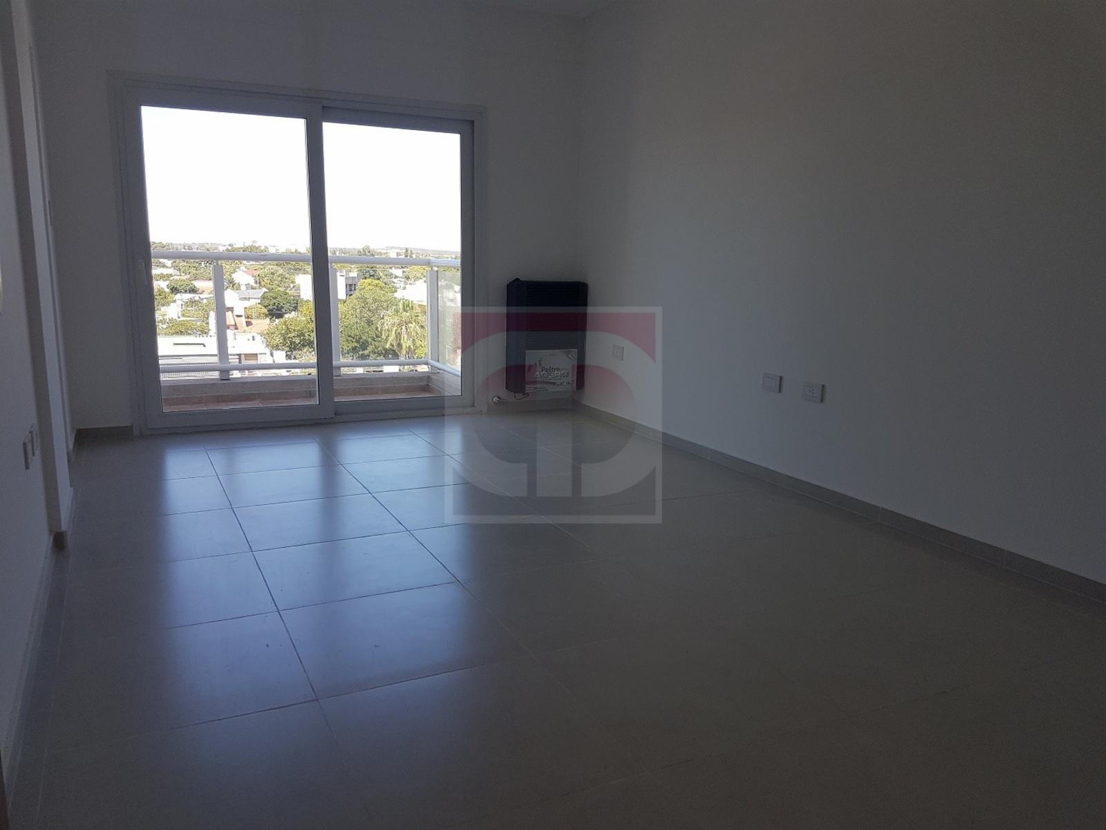 Venta departamento 1 dormitorio - 1 baño, edificio Don Bosco. — foto 2