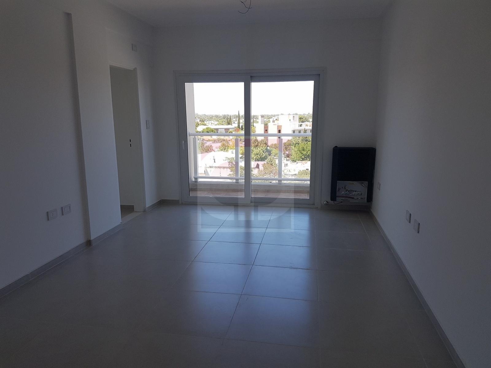 Venta departamento 1 dormitorio - 1 baño, edificio Don Bosco. — foto 4