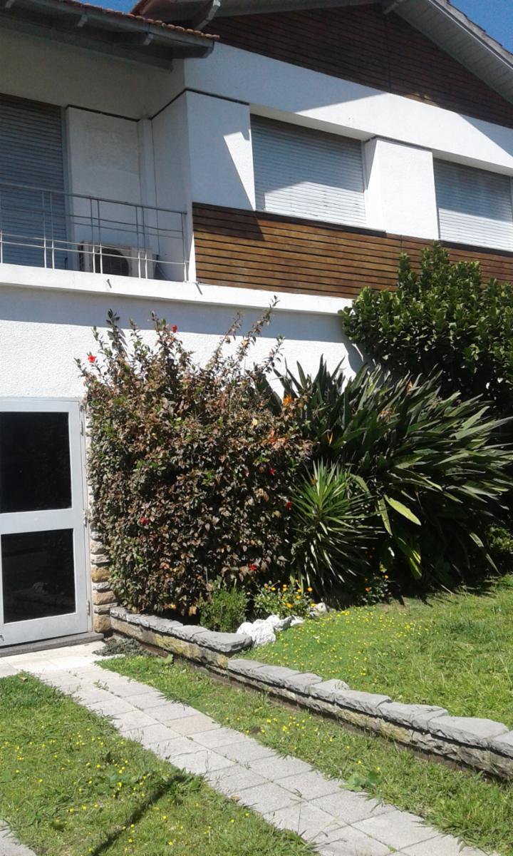 CHALET de categoría en Llavallol — foto 2