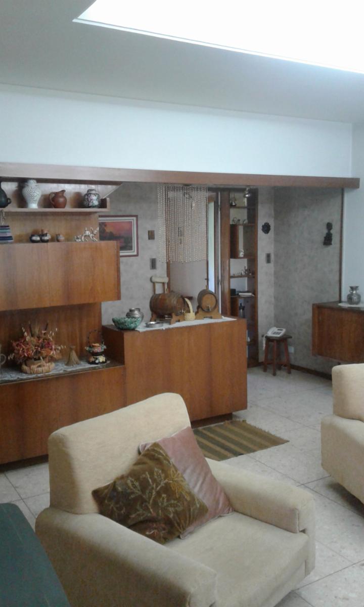 CHALET de categoría en Llavallol — foto 4