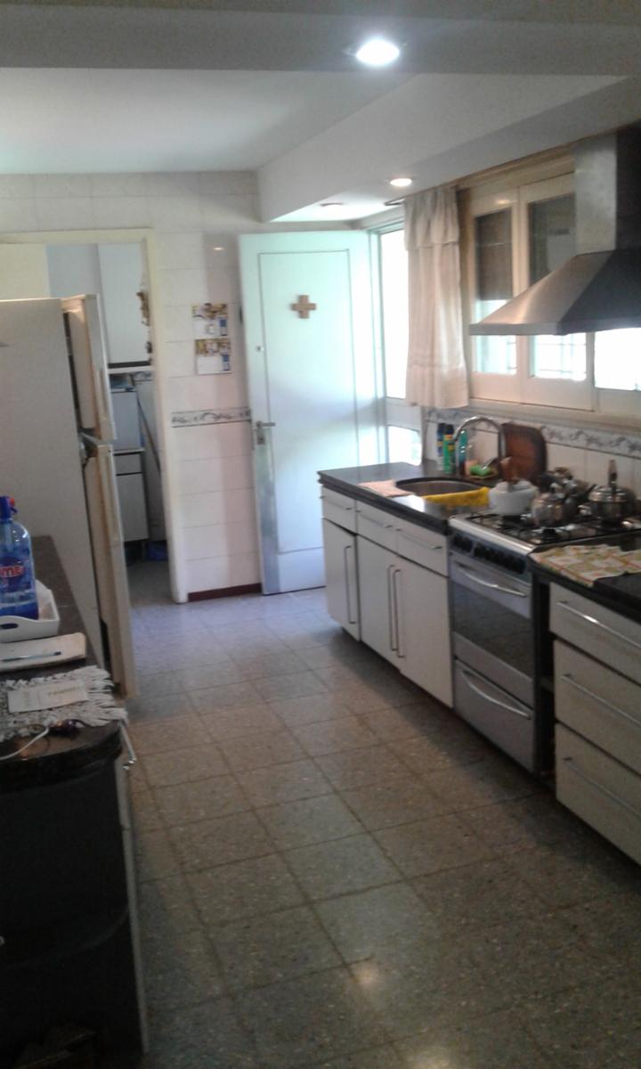 CHALET de categoría en Llavallol — foto 8