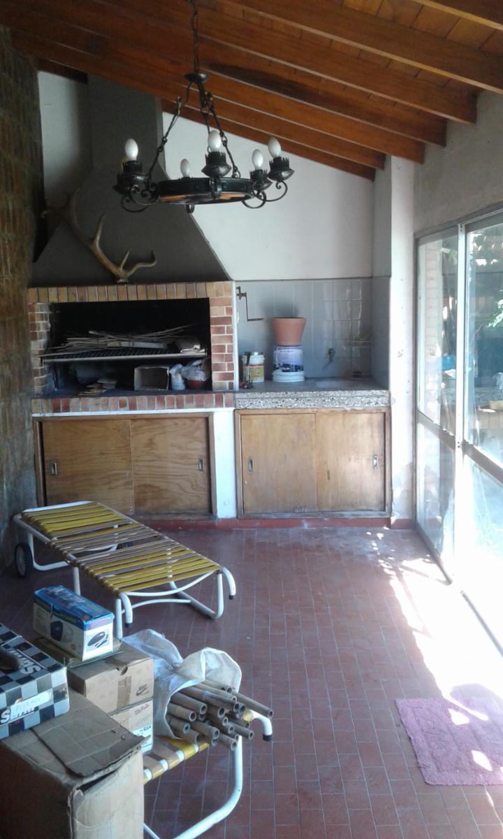 CHALET de categoría en Llavallol — foto 14