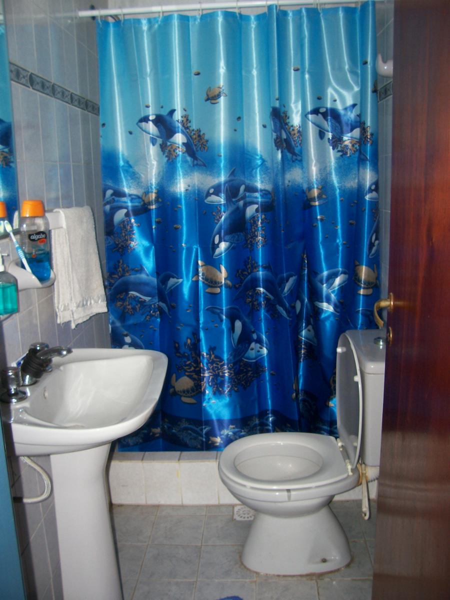 Venta de Amplio chalet en muy buena zona de Glew. Posibilidad de Financiación. — foto 9
