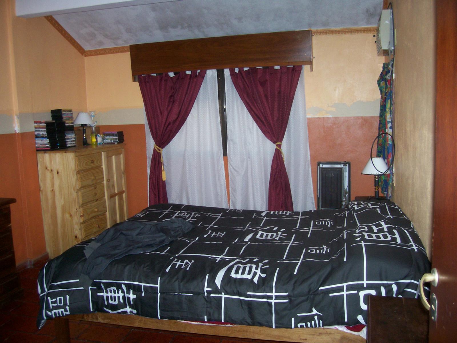 Venta de Amplio chalet en muy buena zona de Glew. Posibilidad de Financiación. — foto 10