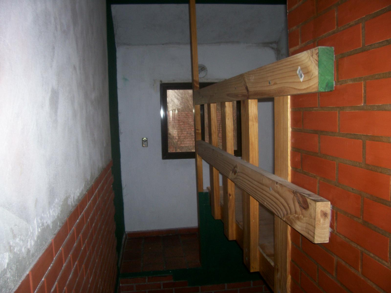 Venta de Amplio chalet en muy buena zona de Glew. Posibilidad de Financiación. — foto 11