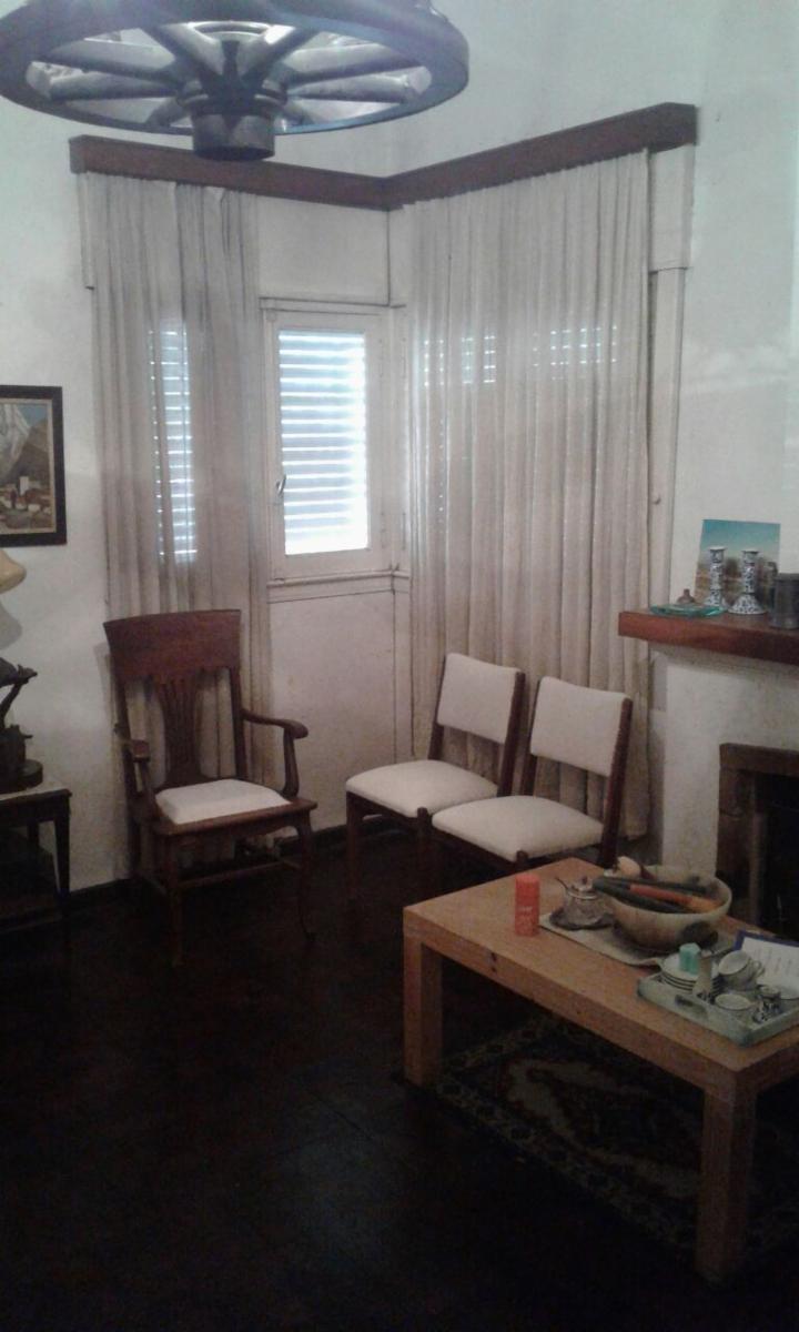 Venta de chalet sobre amplio lote en Adrogué. NUEVAS CONDICIONES