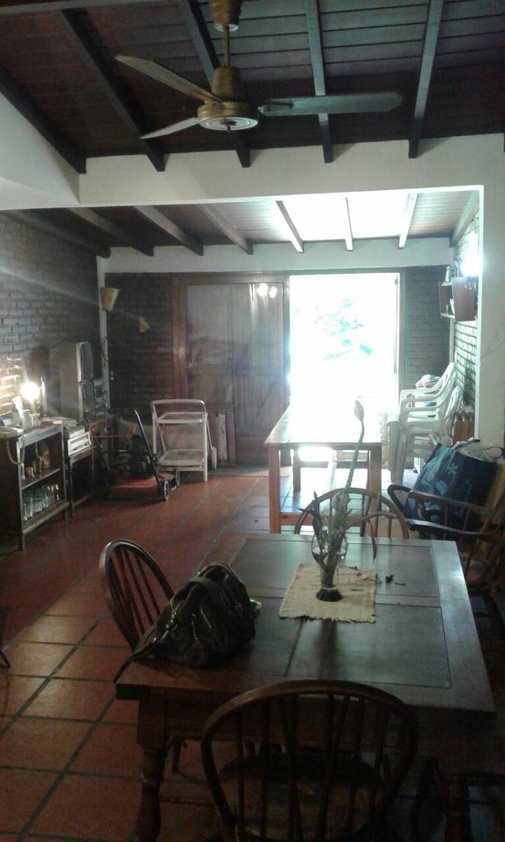 Venta de chalet sobre amplio lote en Adrogué. NUEVAS CONDICIONES — foto 15