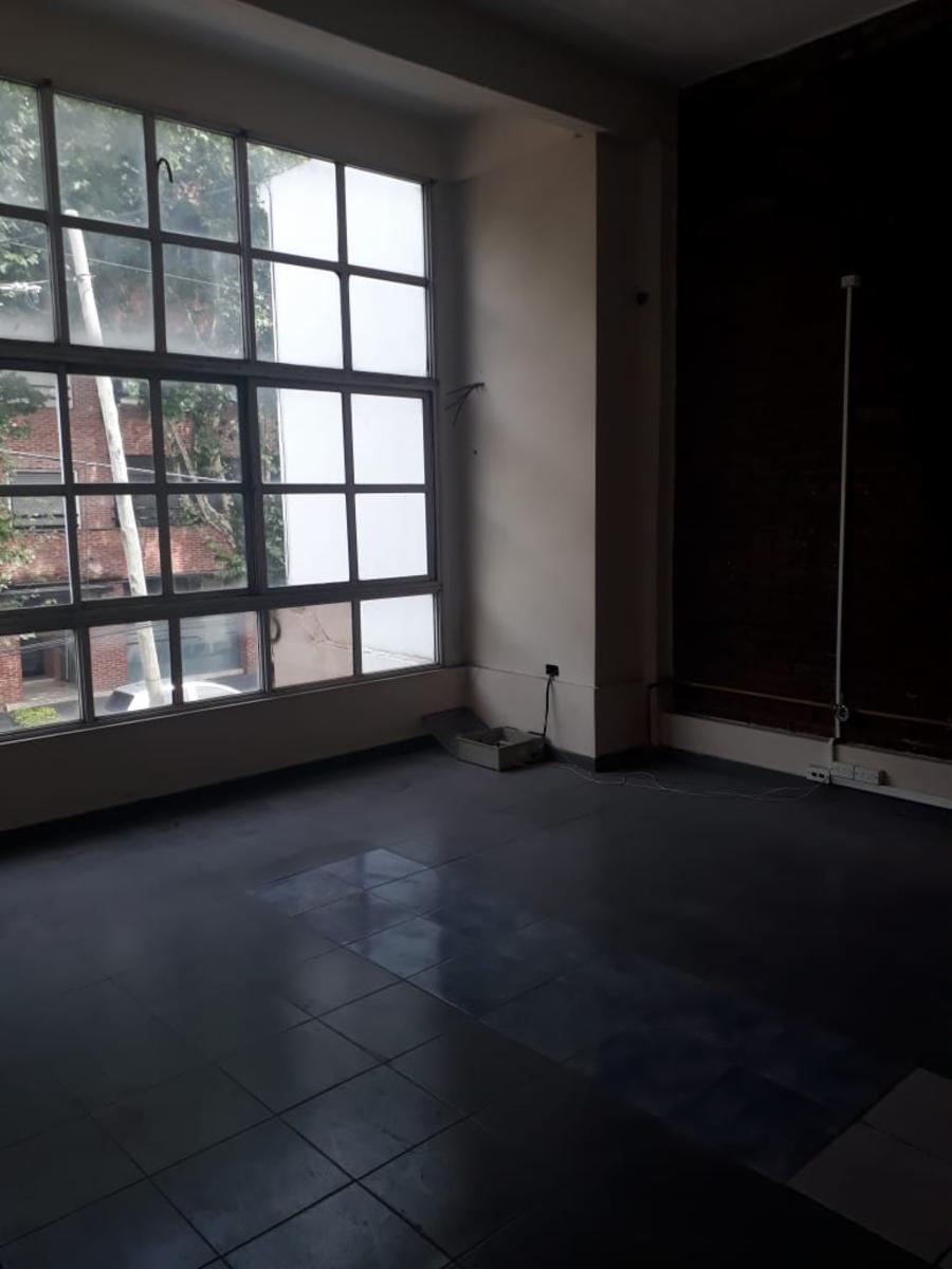 Alquiler de importante local de oficinas en Adrogué - 3