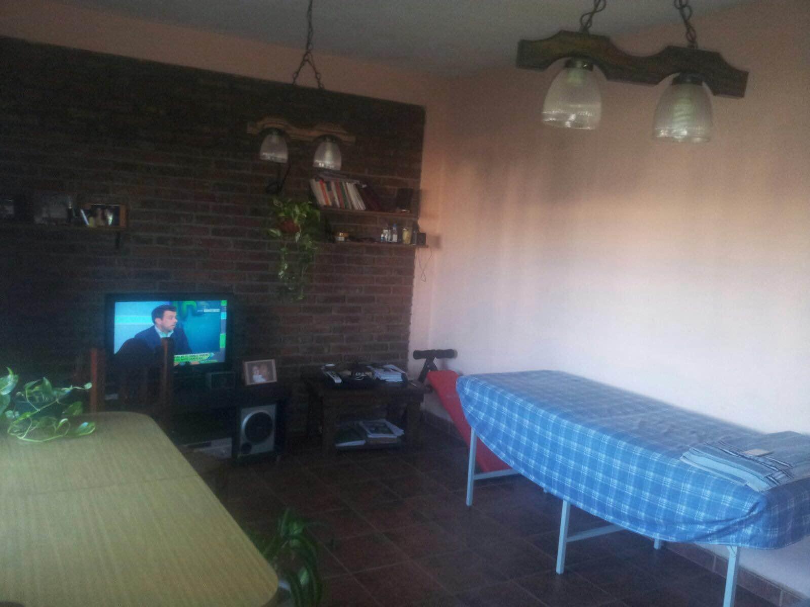 Venta de casa en Rafael Calzada — foto 3