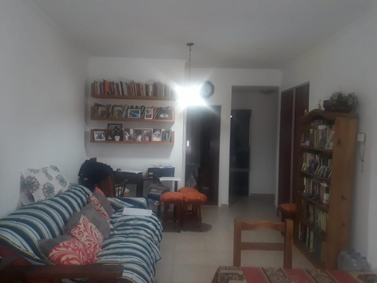 Venta de departamento con cochera en Adrogué — foto 2