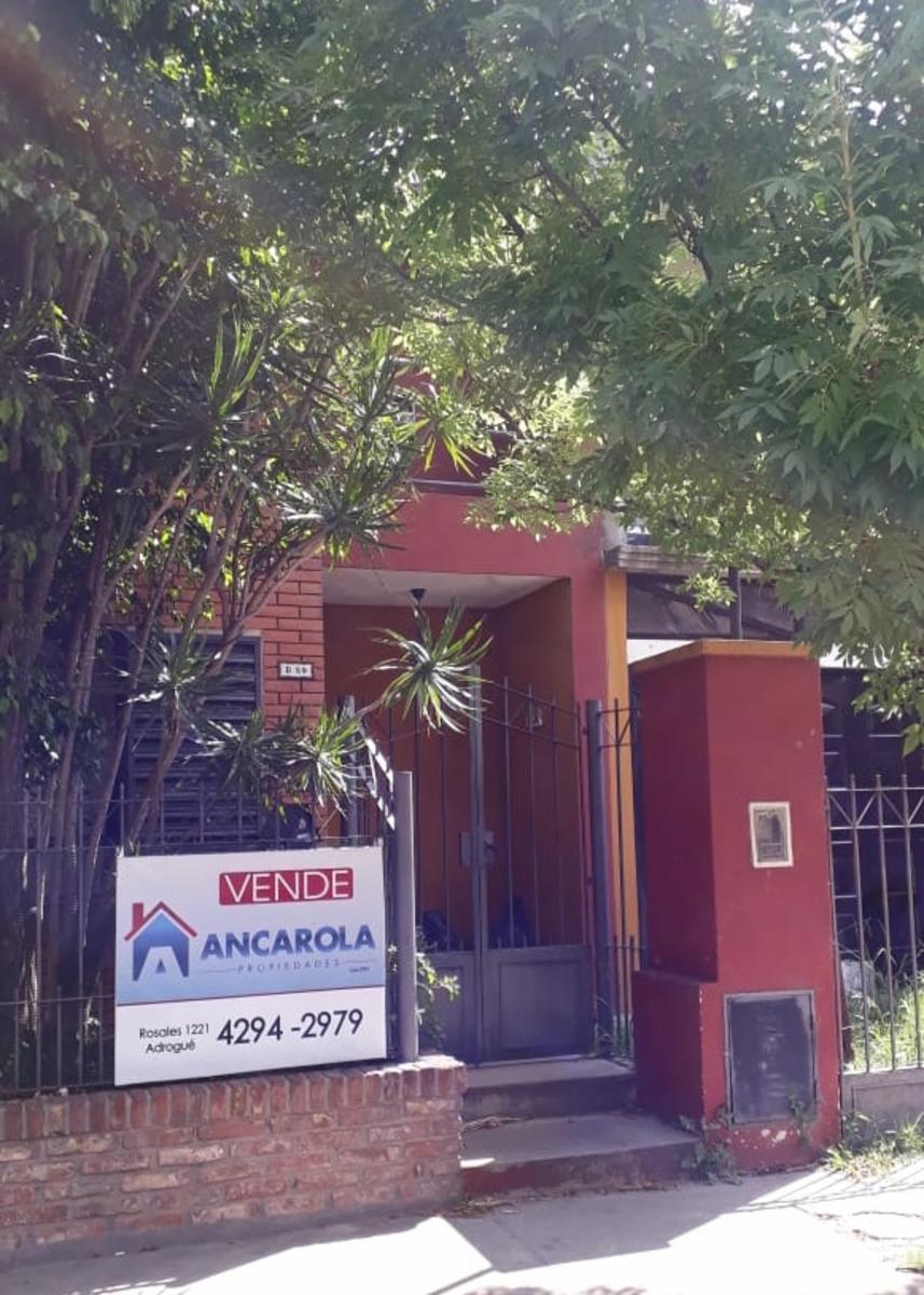 Venta de dúplex en Banfield