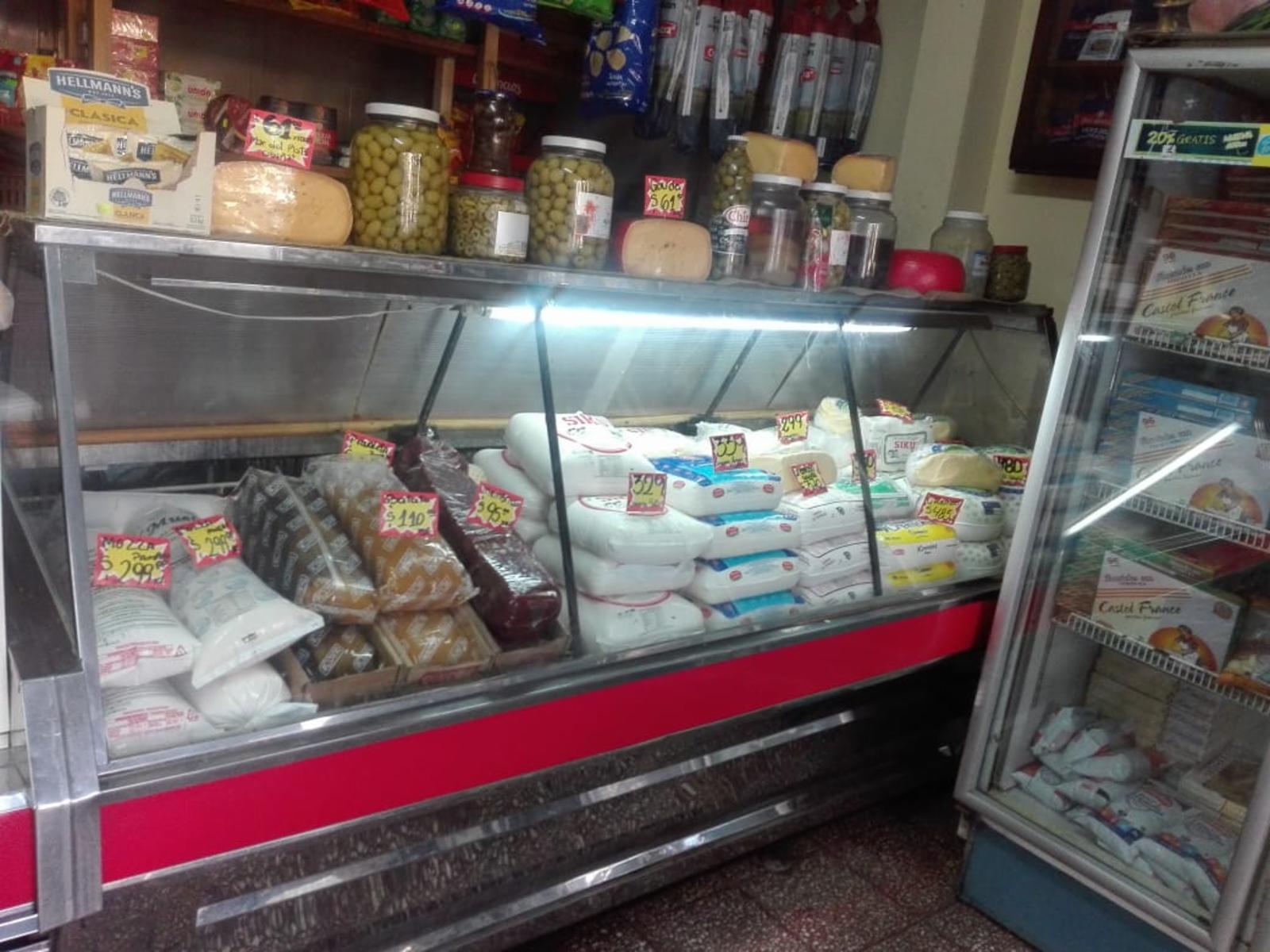 Venta fondo de comercio: fiambrería en Rafael Calzada - 2