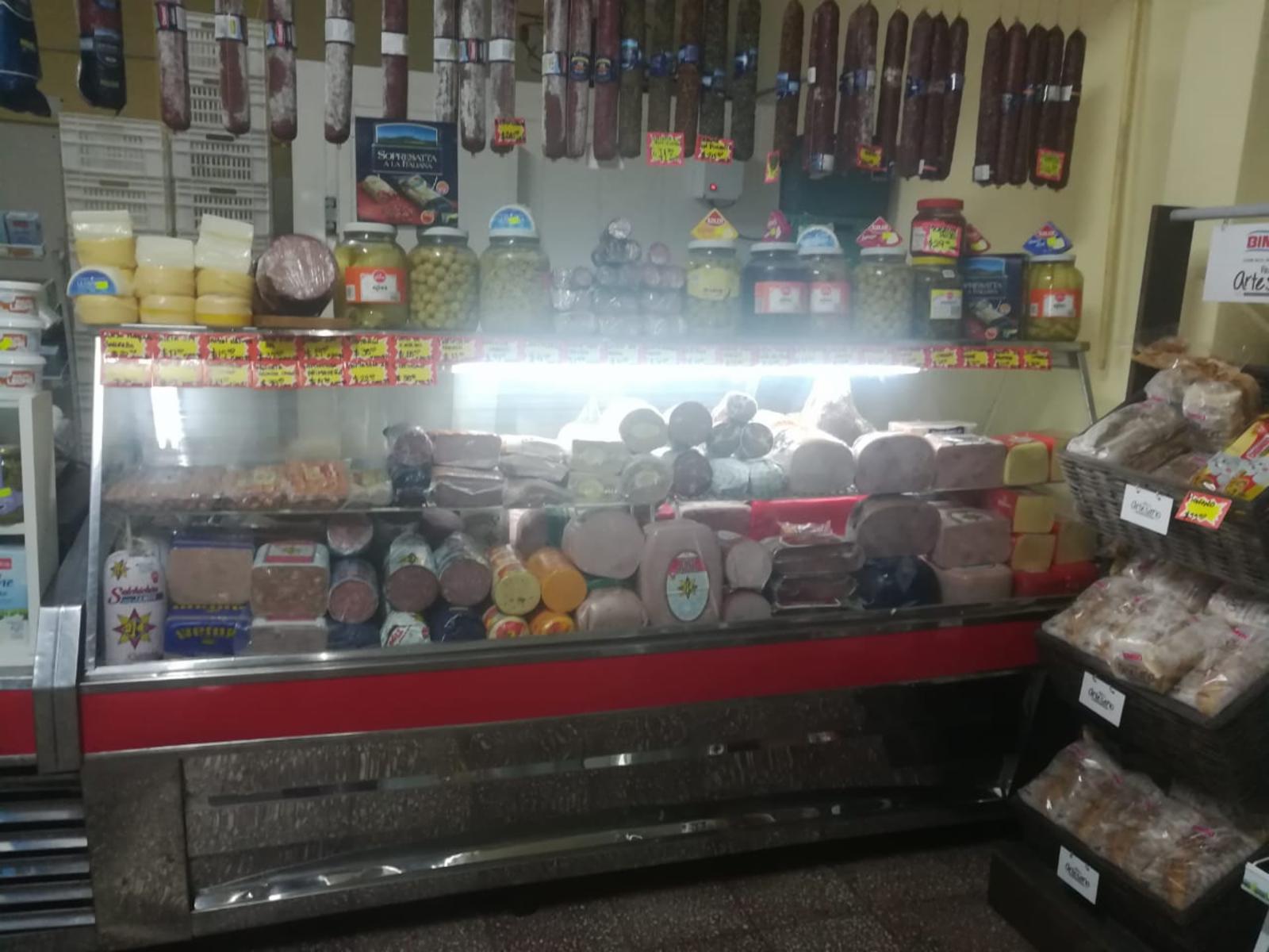 Venta fondo de comercio: fiambrería en Rafael Calzada - 14