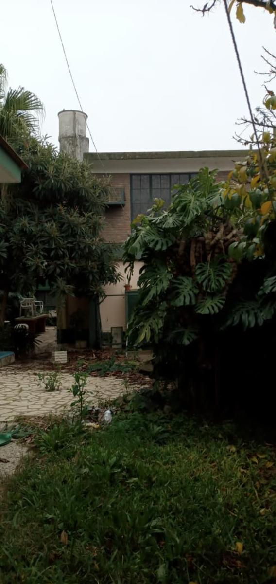 Venta de tres casas en Adrogué — foto 2