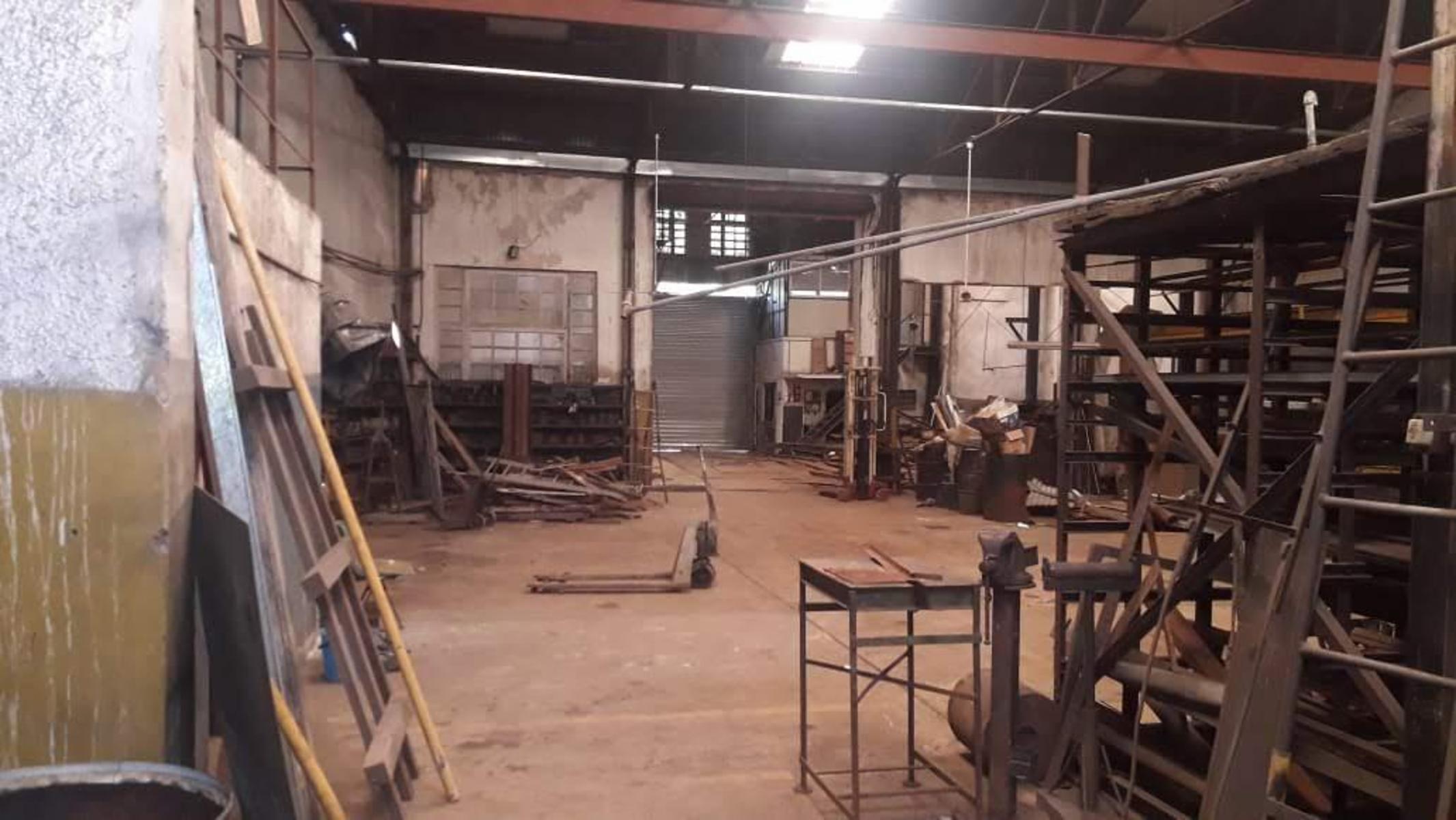 Venta de galpón industrial en Villa Martelli - 1