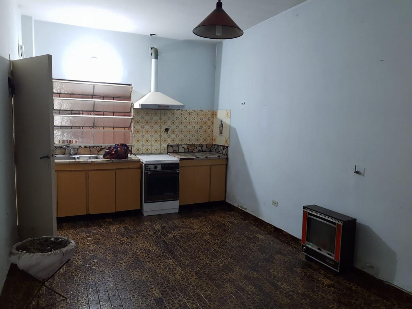 Venta de casa en José Mármol — foto 9