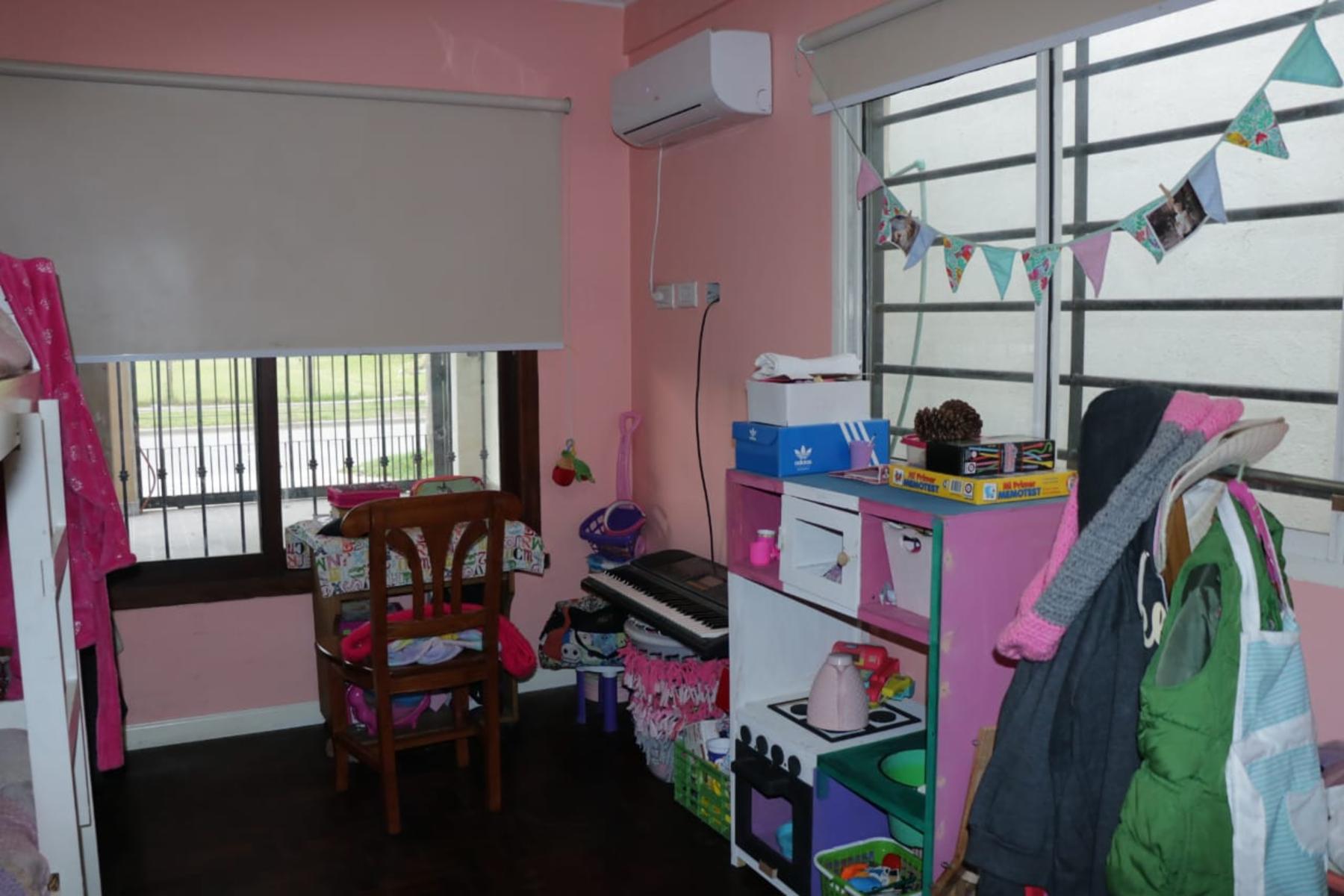 Venta de casa en Burzaco — foto 2