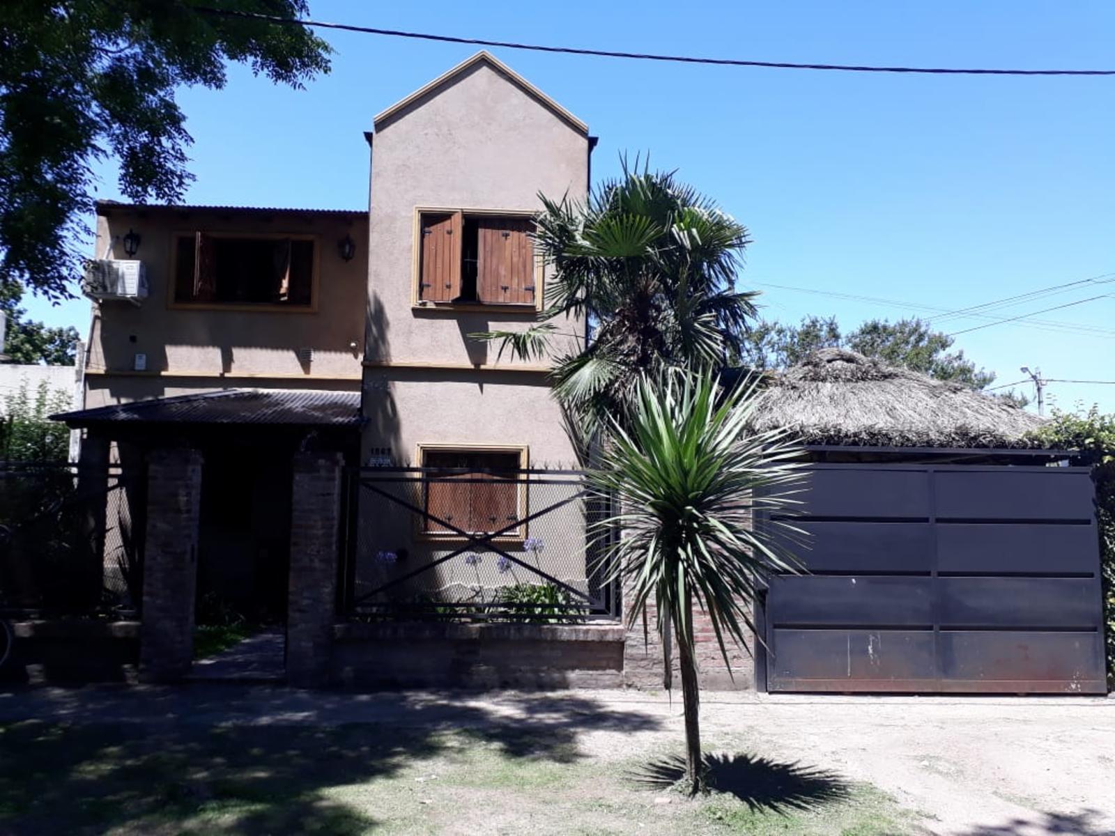 Venta de casa en Adrogué a metros de avenida San Martín