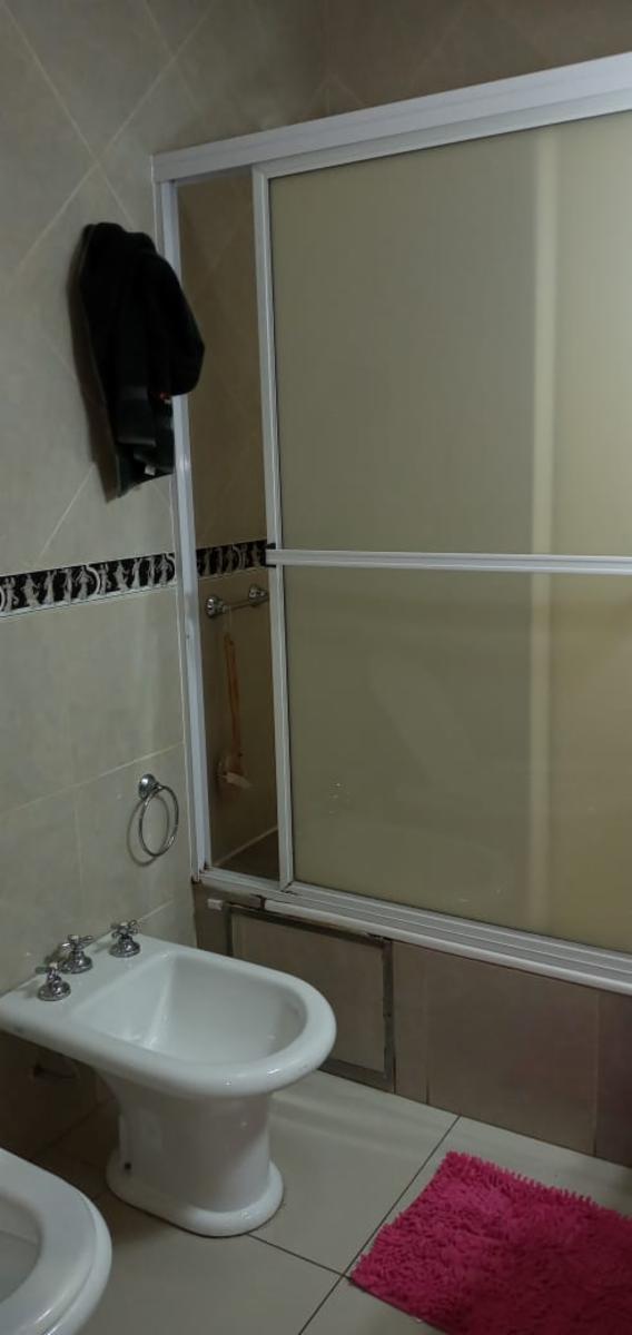 Venta de casa con departamento al fondo en José Mármol — foto 5
