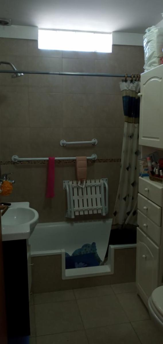Venta de departamento de dos ambientes en Adrogué — foto 4