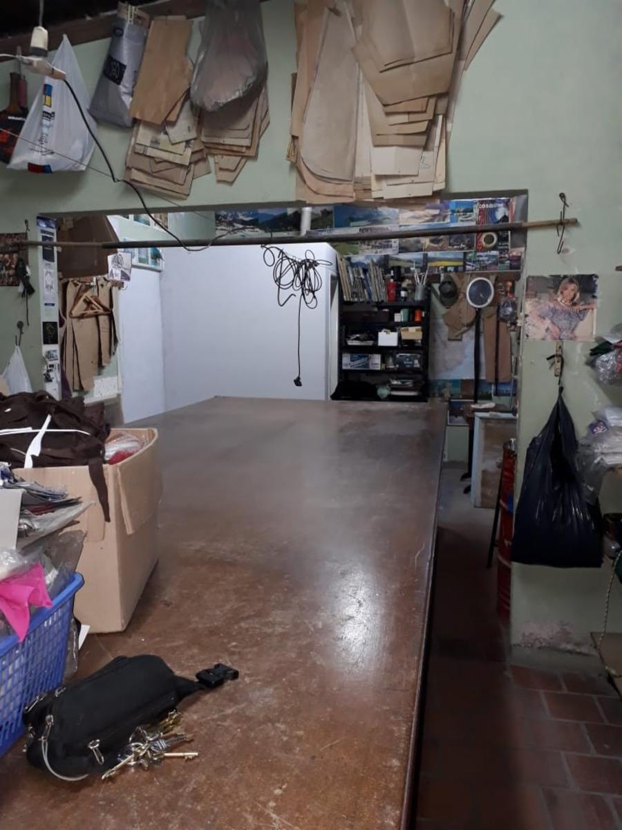 Alquiler de local con depósito en Adrogué - 3
