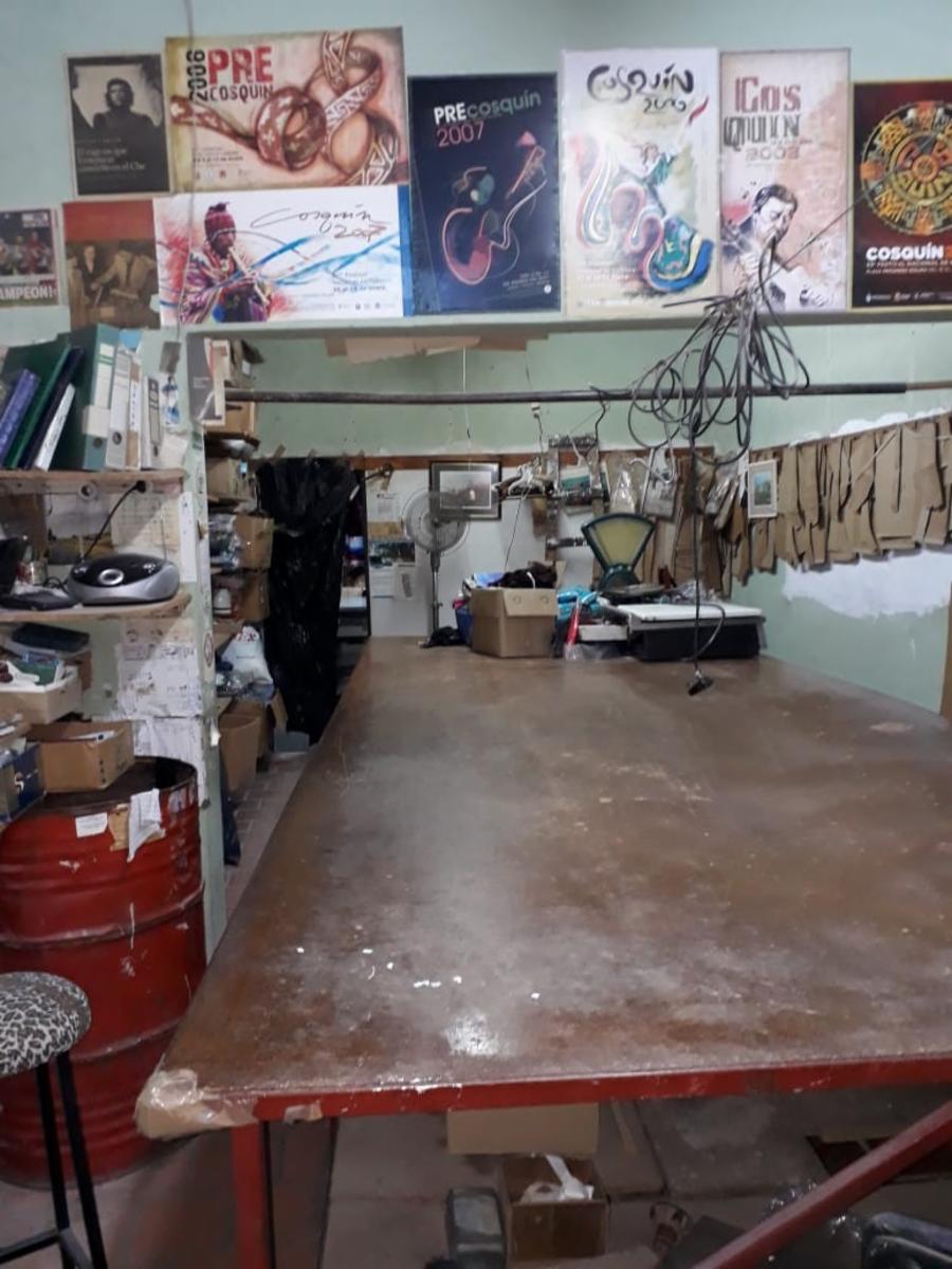 Alquiler de local con depósito en Adrogué - 4