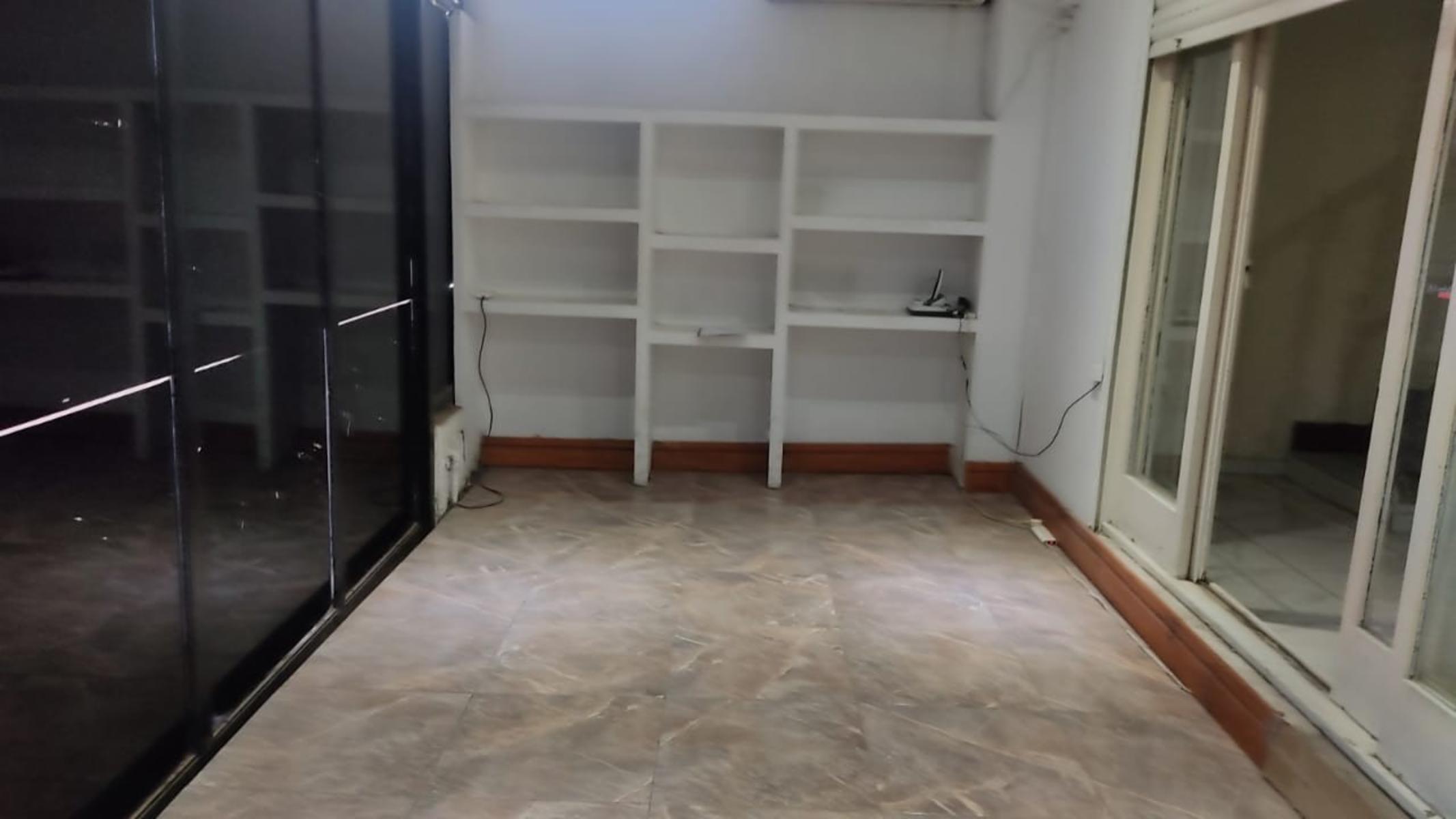 Alquiler de importante local con vivienda en Longchamps - 16