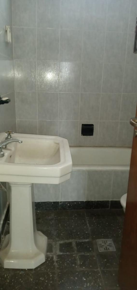 Alquiler de departamento en Temperley. Uso comercial o profesional. - 6