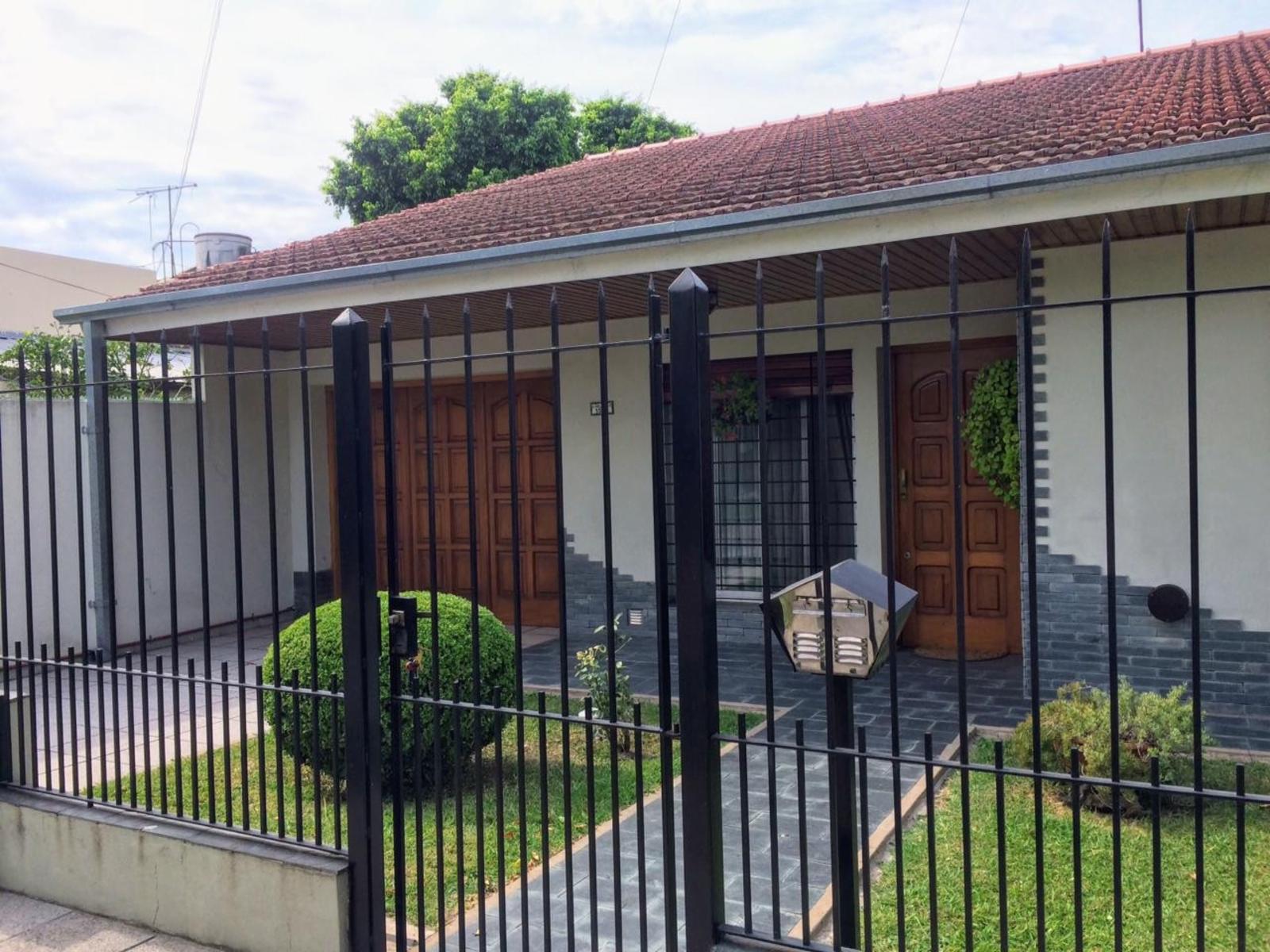 Venta de casa en Burzaco