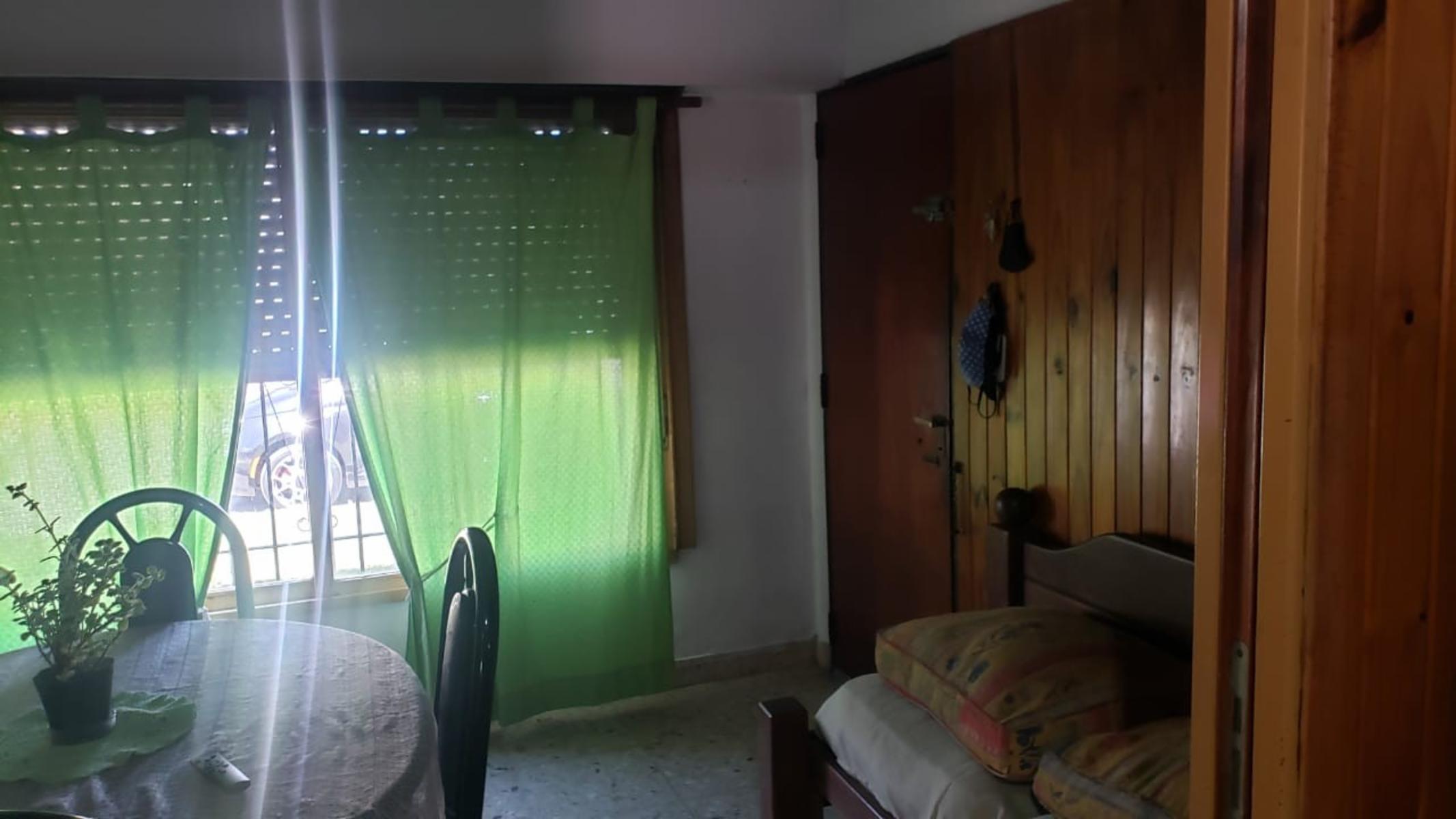 Venta de casa en Burzaco — foto 3