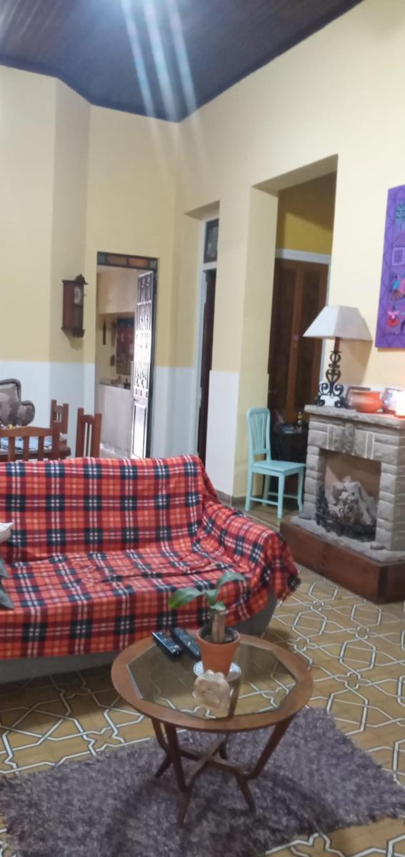 Venta de casa de estilo antiguo en Burzaco — foto 11