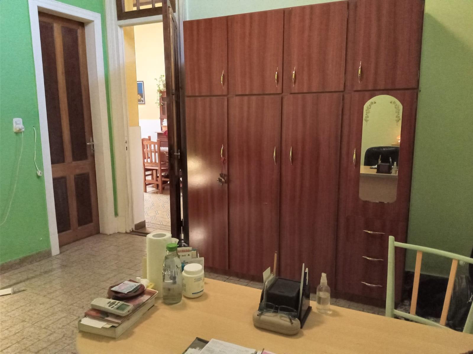 Venta de casa de estilo antiguo en Burzaco — foto 12