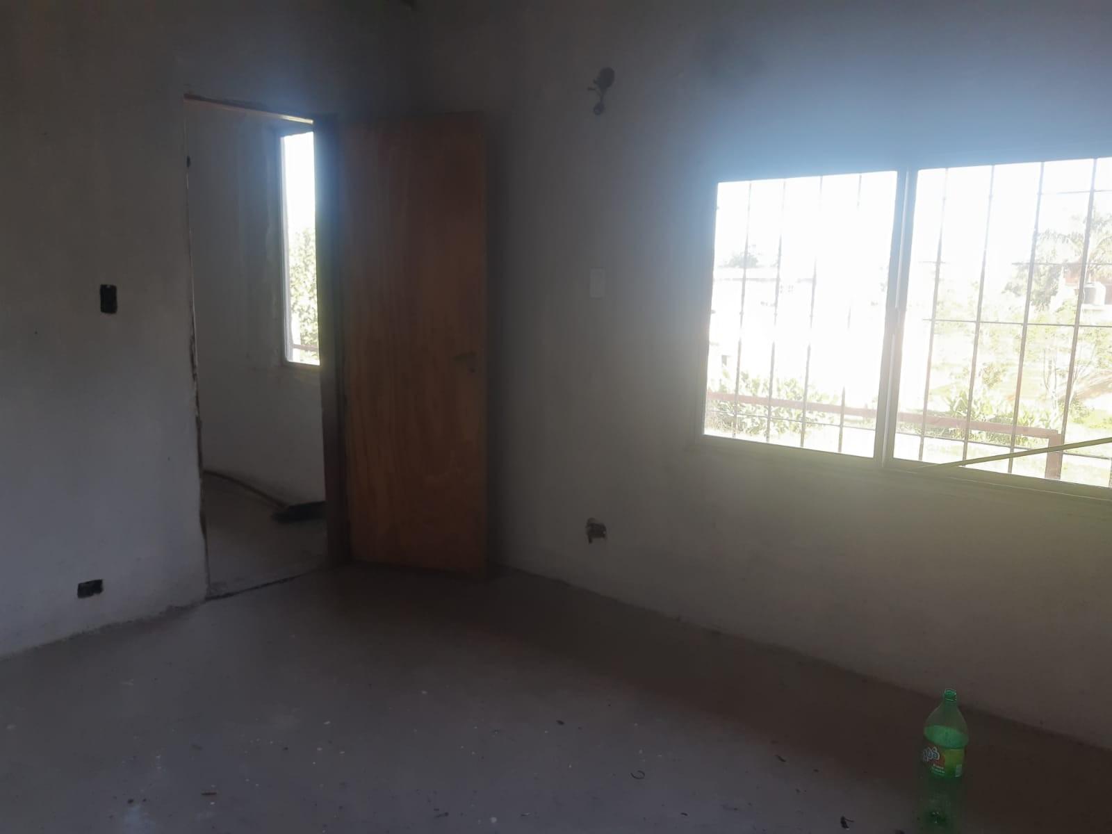 Venta de casa a reciclar en El Jagüel — foto 3