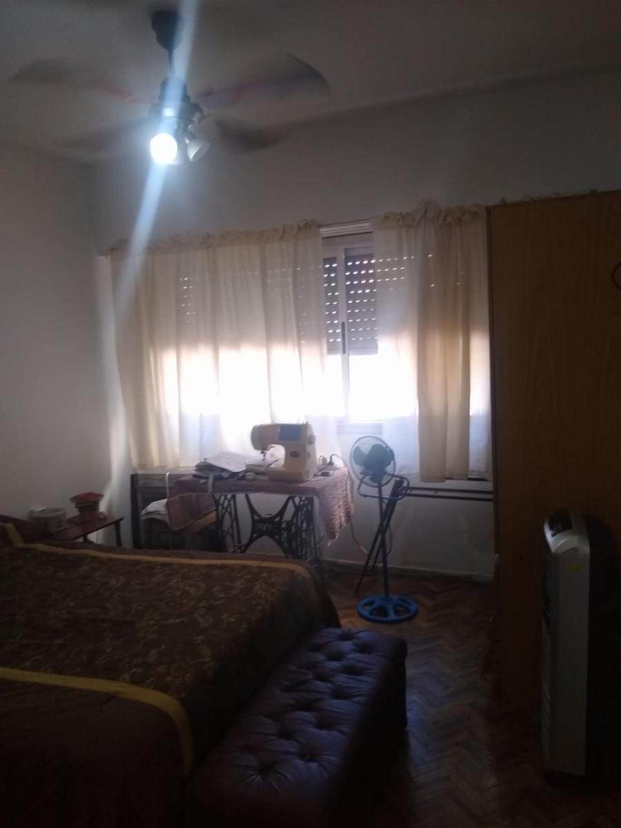 Venta de departamento de tres ambientes en Adrogué — foto 3