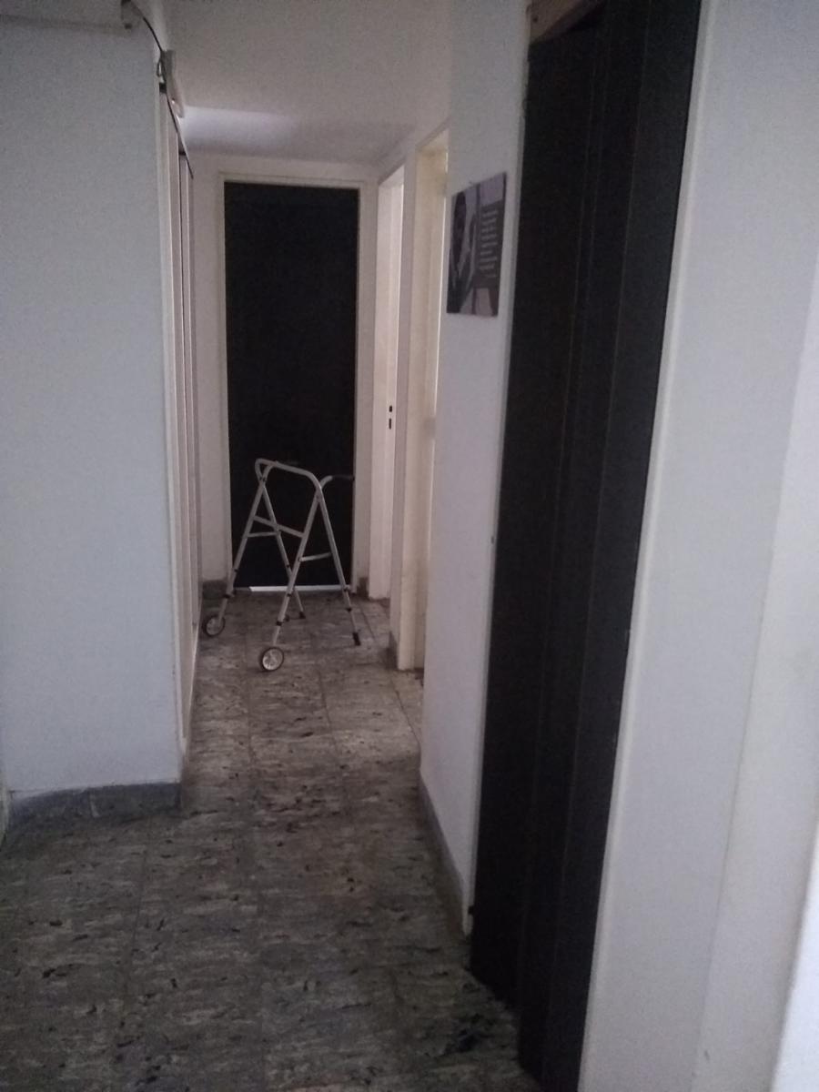 Venta de departamento de tres ambientes en Adrogué — foto 6