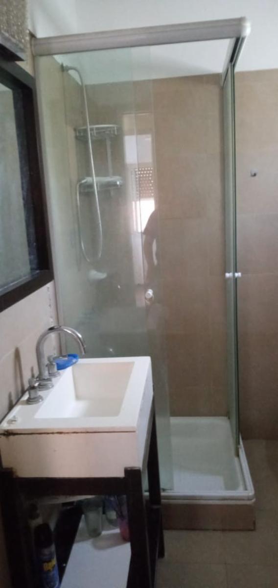 Venta de departamento en pleno centro de Adrogué — foto 5