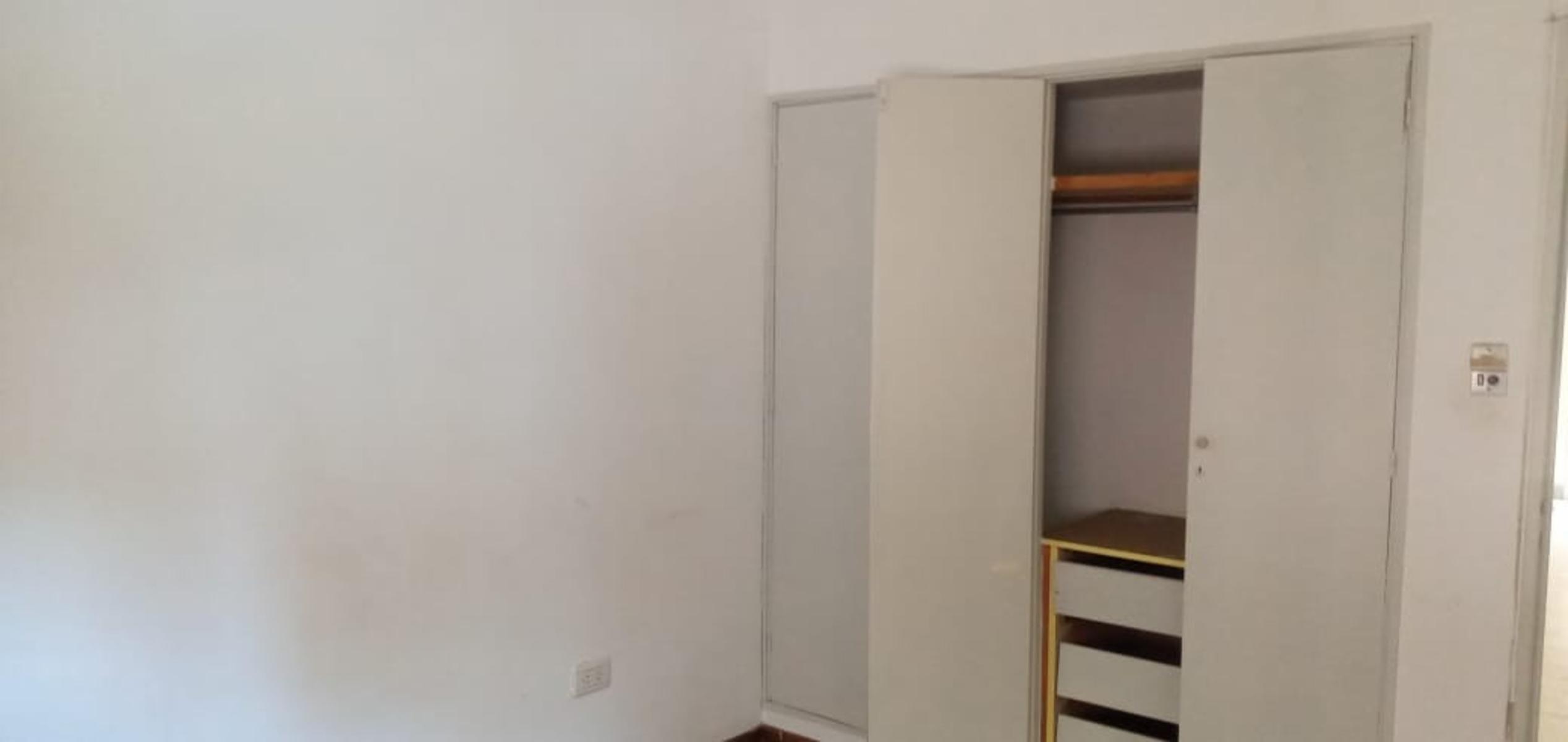 Venta de departamento en pleno centro de Adrogué — foto 9