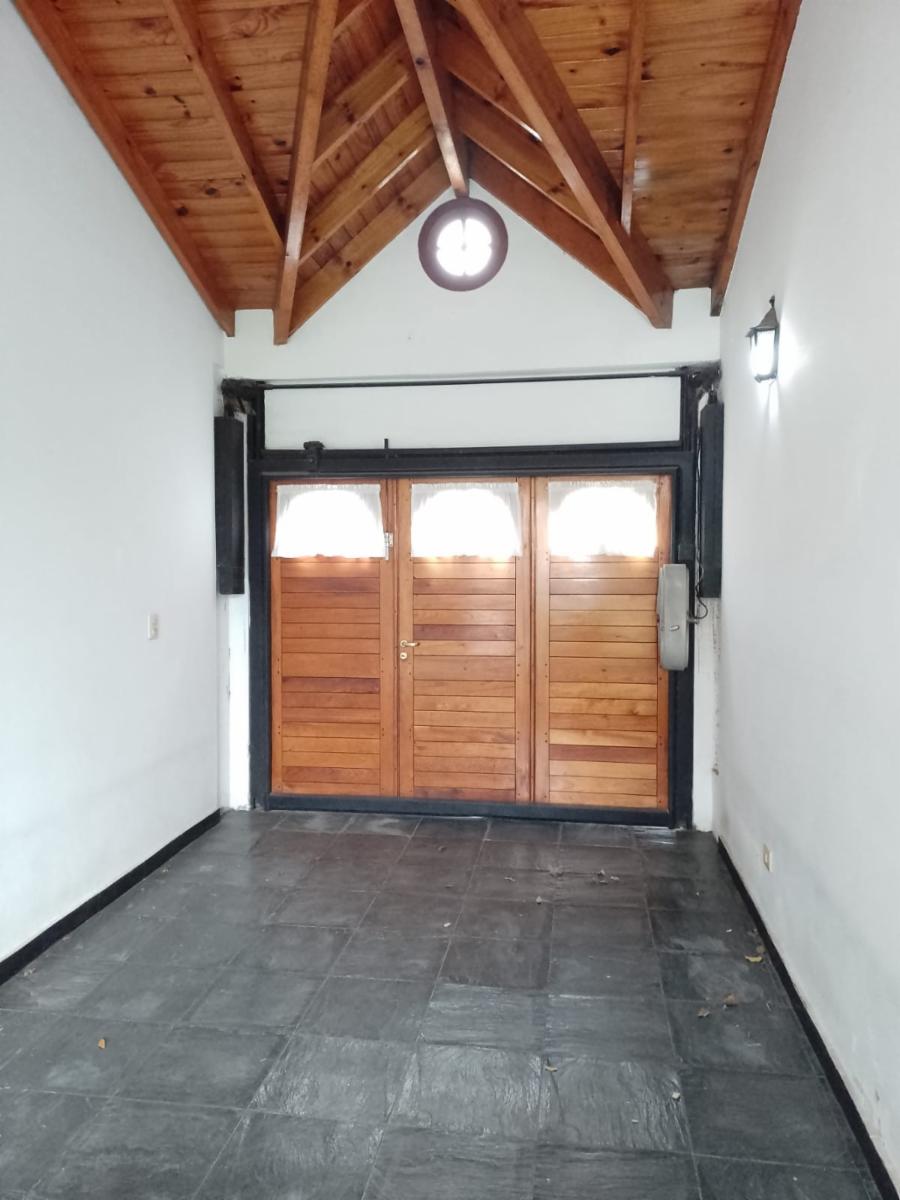 Venta de chalet en Adrogué — foto 2