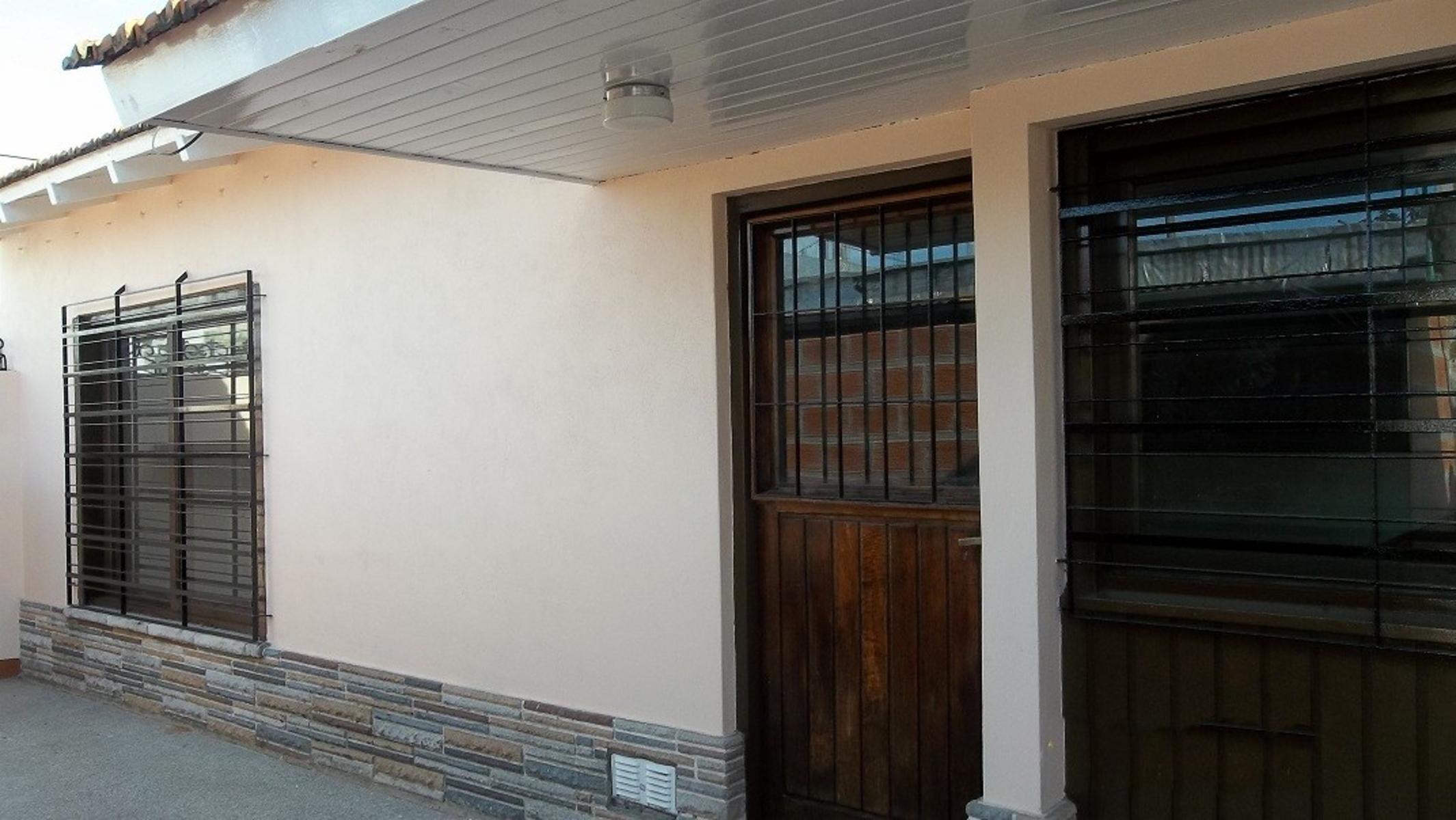 Alquiler de Departamento tipo casa en Adrogué - 2