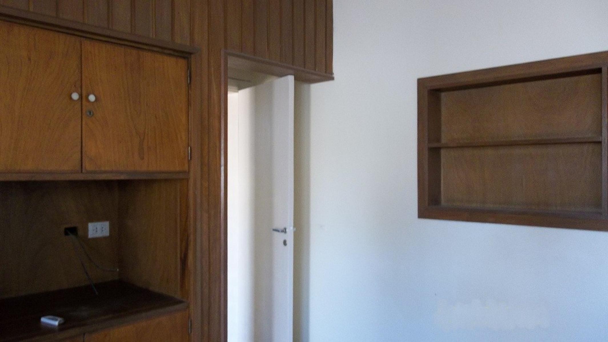 Alquiler de Departamento tipo casa en Adrogué - 4