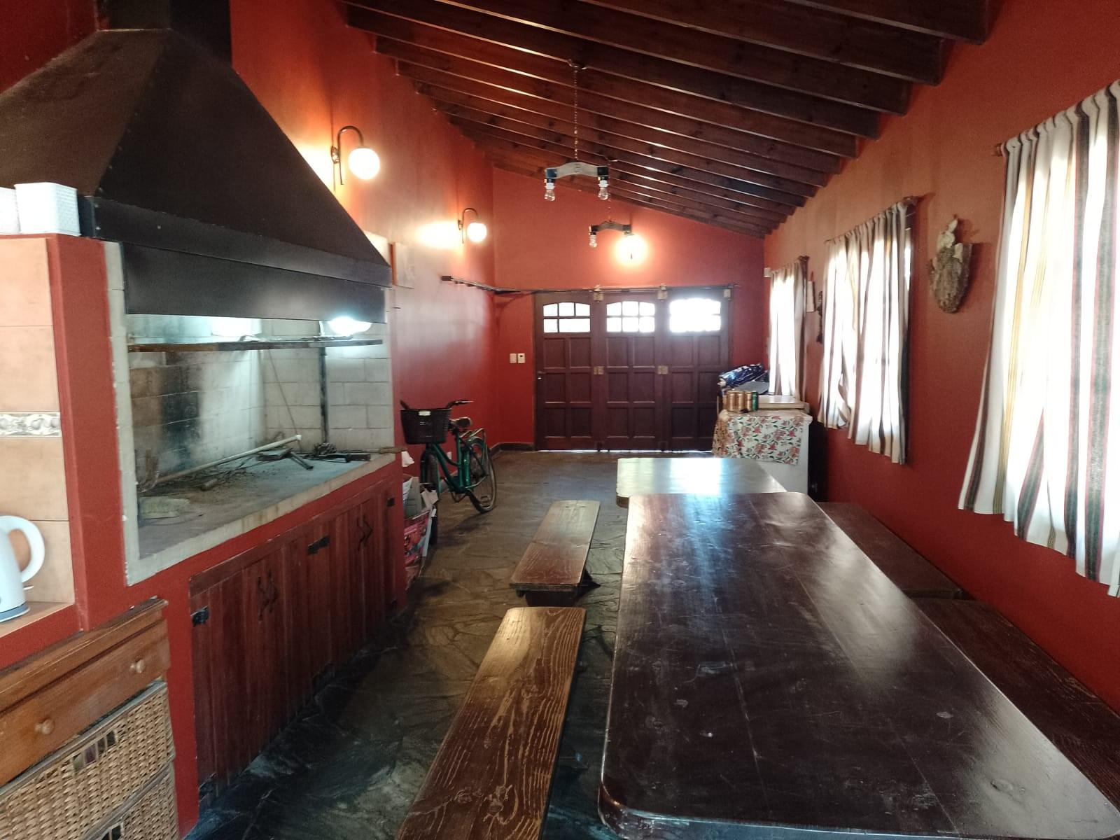 Venta de importante chalet en Adrogué — foto 4